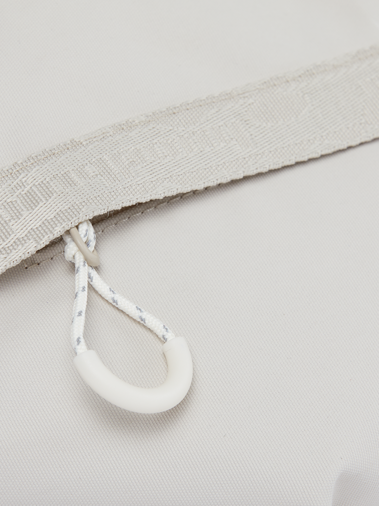 pinqponq-hip-bag-Brik-Cliff-Beige-detail