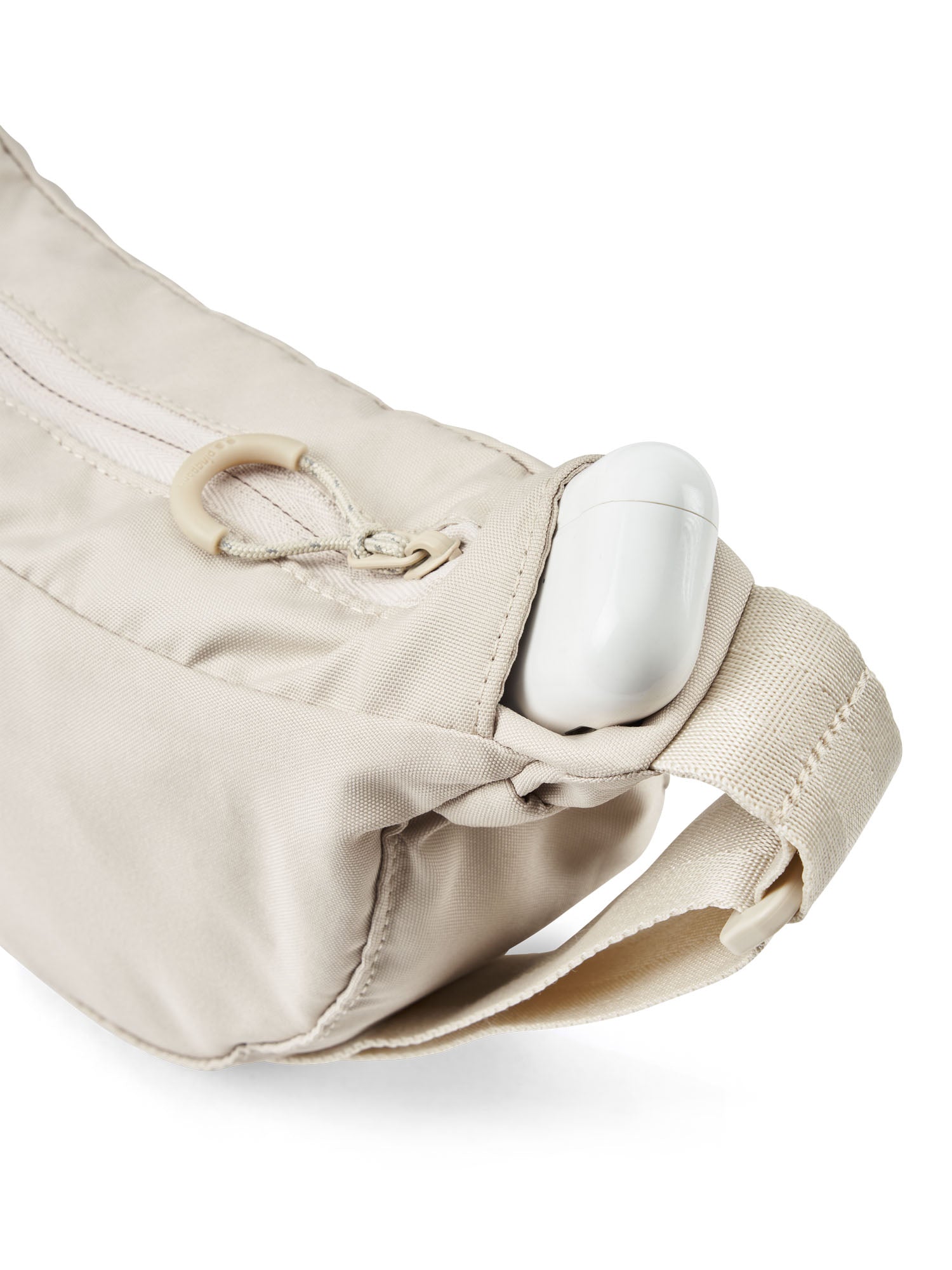 pinqponq-Krumm-Small-Cliff-Beige-closeup-detail