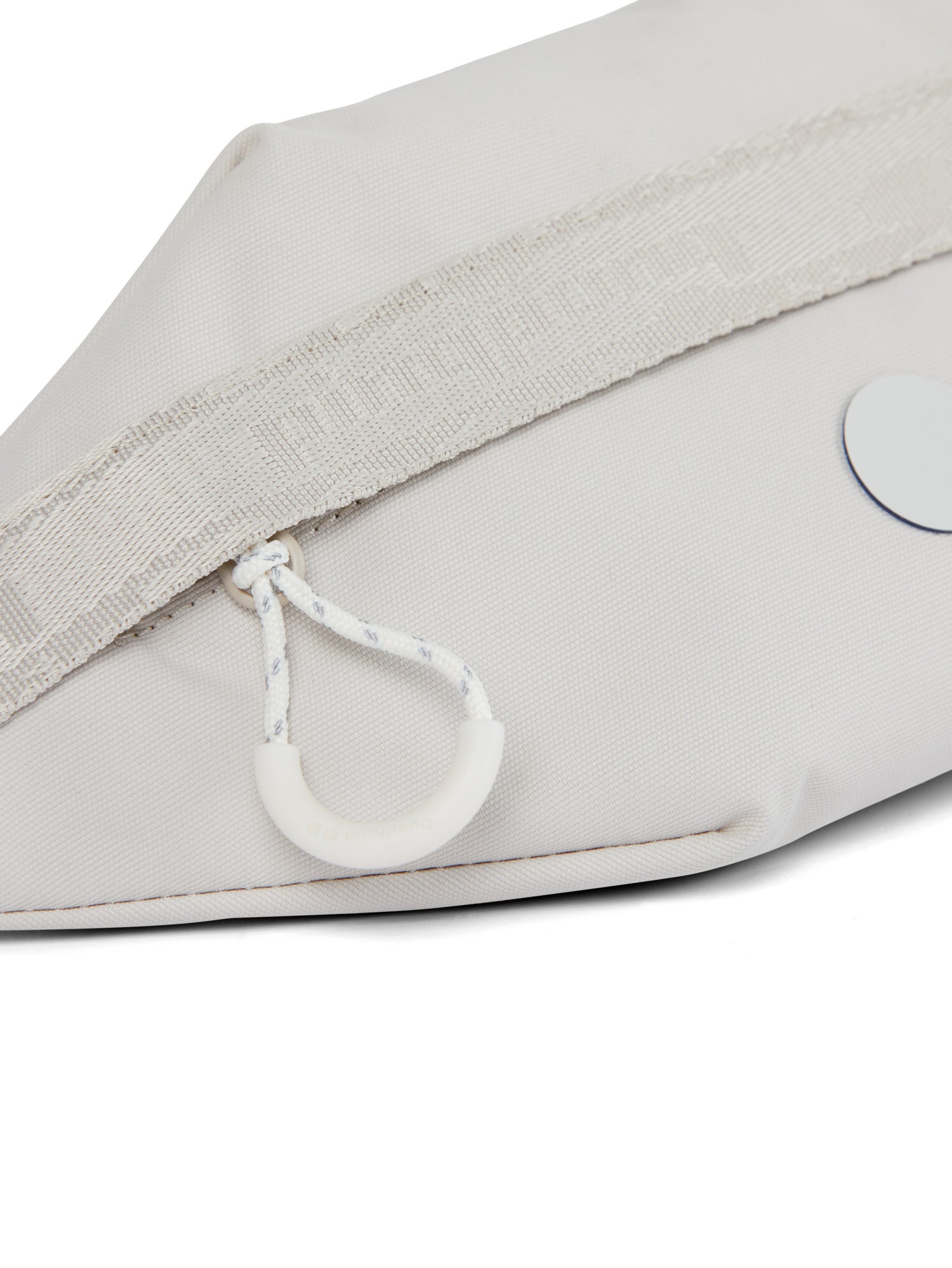 pinqponq-hip-bag-nik-cliff-beige-detail