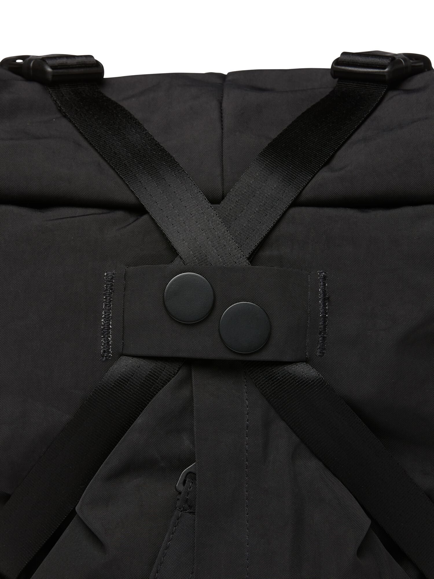 pinqponq-backpack-Kross-Crinkle-Black-material