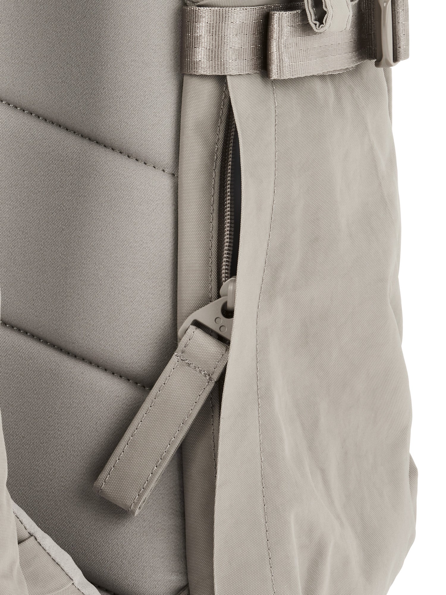 pinqponq-backpack-Blok-Large-Crinkle-Taupe-material