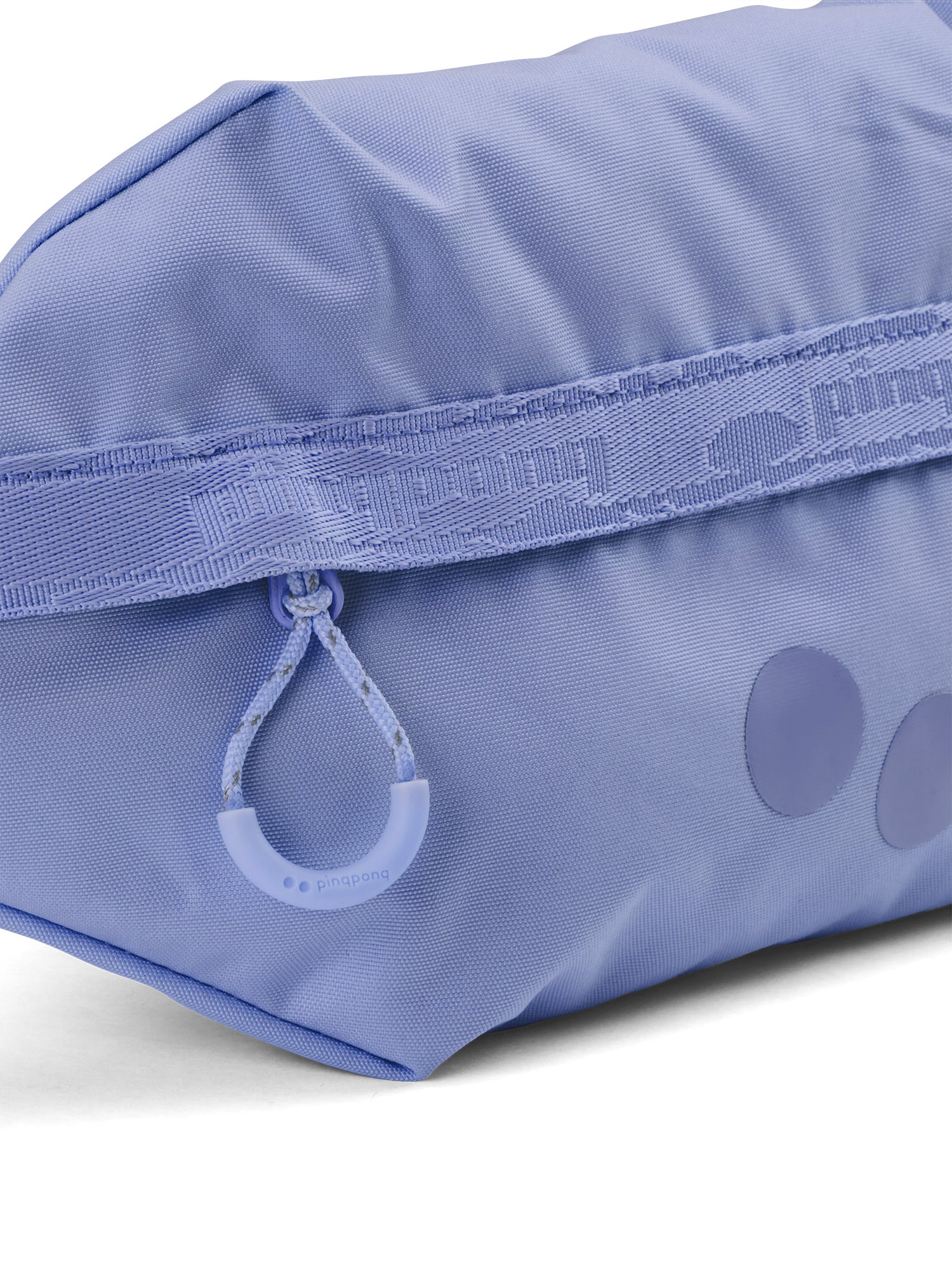 pinqponq-Brik-Pool-Blue-closeup-detail